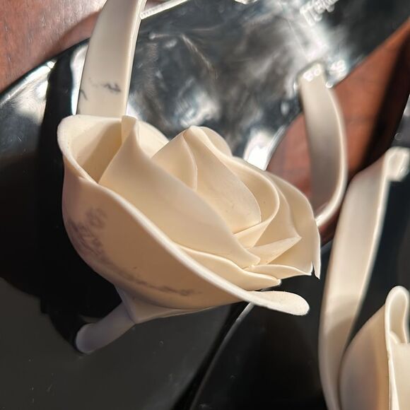 Jeffrey Campbell Cream & Black Jelly Flip Flop Sandals(Size 9) - Picture 4 of 8